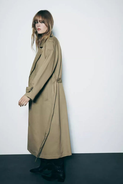 Beiger Trenchcoat