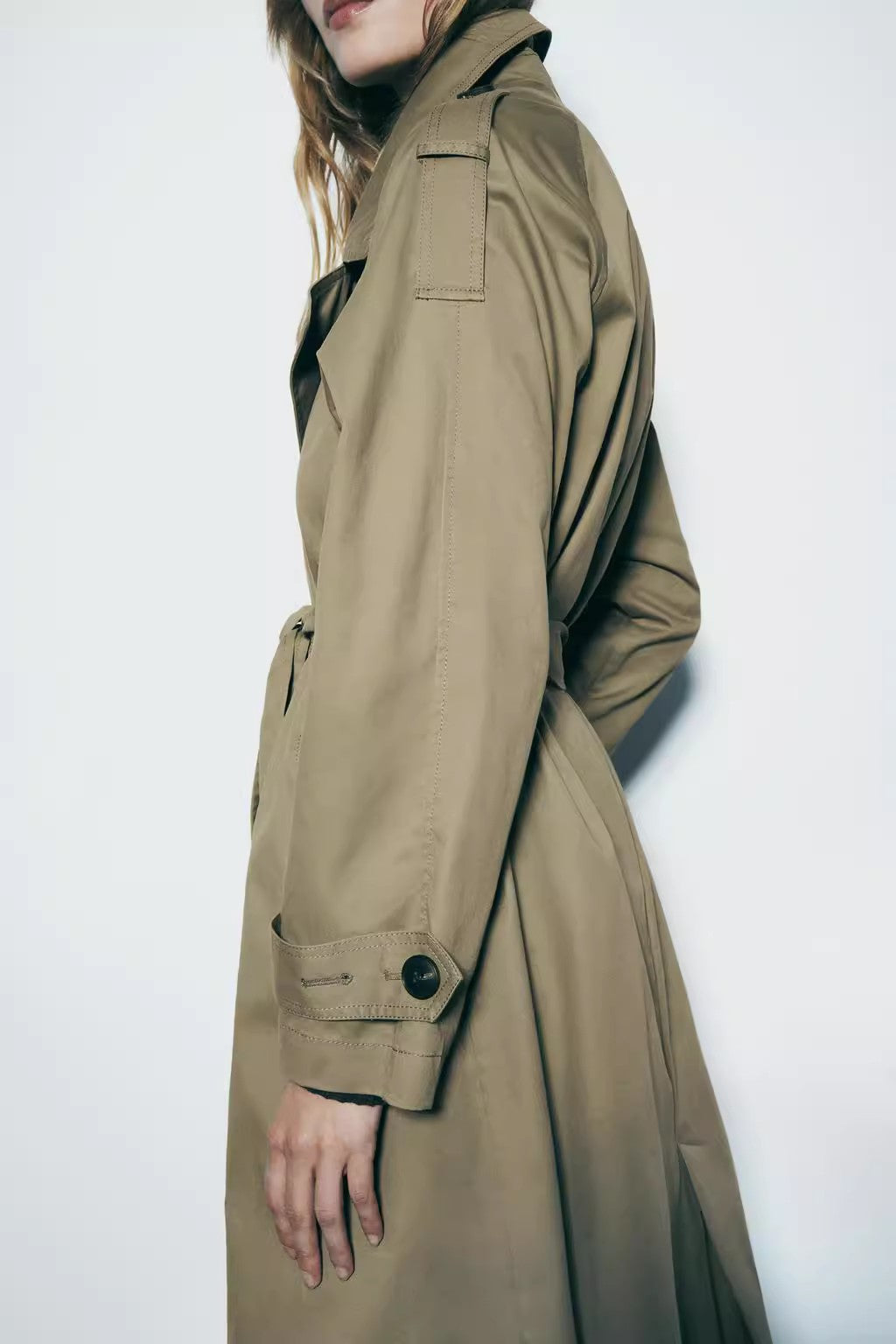 Beiger Trenchcoat